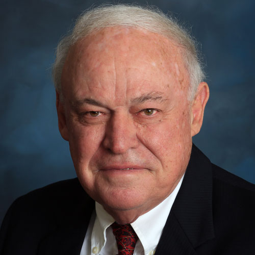 head and shoulders image of miles loadholt